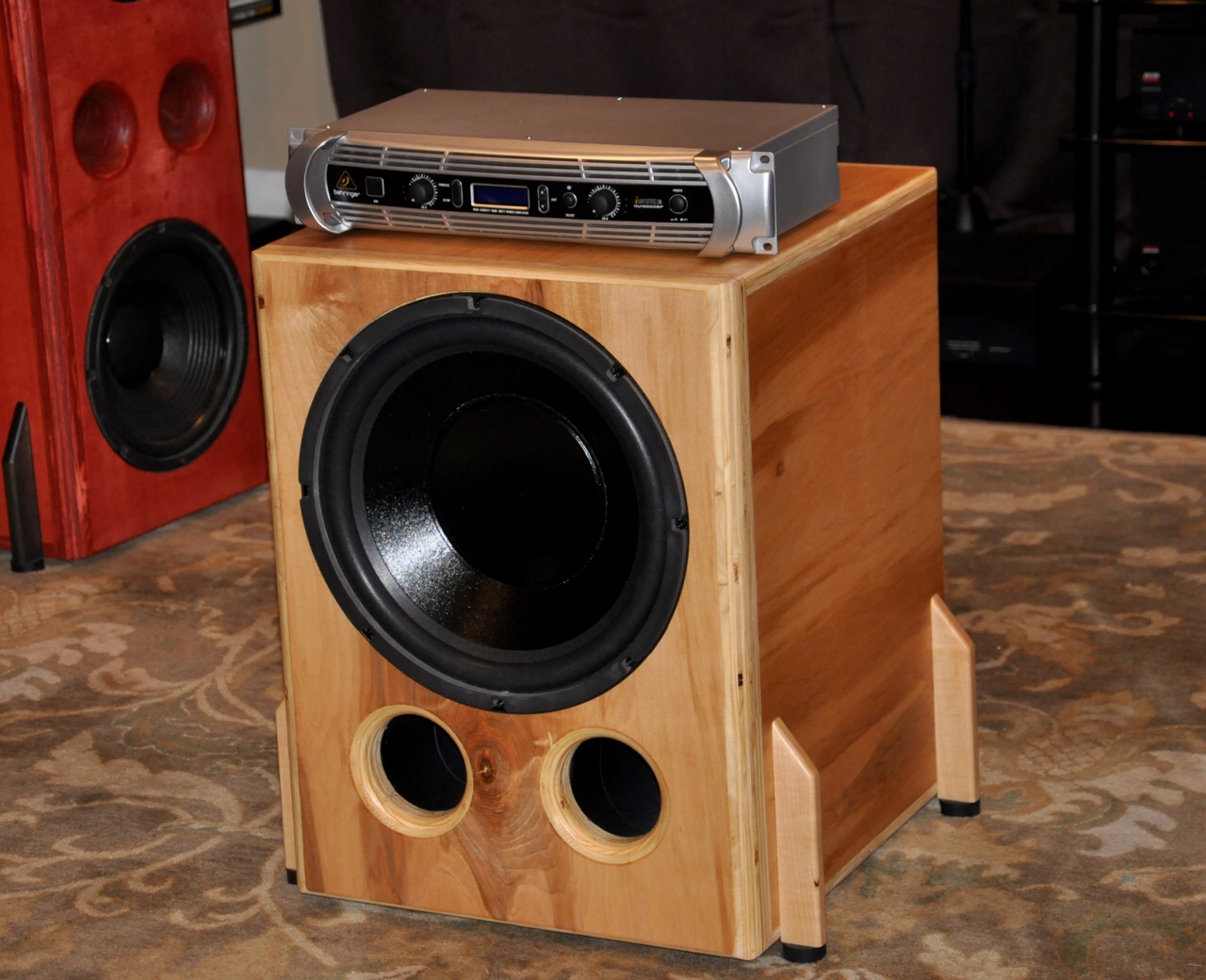 Loa sub 38cm Eminence LAB 15