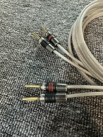 Dây loa QED silver 2mx2 vế đầu jack QED AIR LOCK
