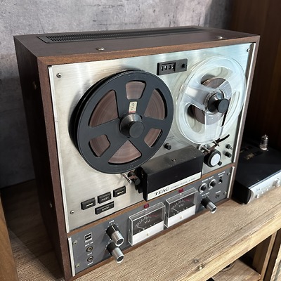 Thanh lý đầu cối Teac A-4010s